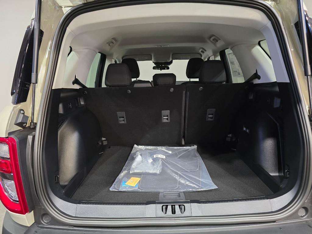 new 2025 Ford Bronco Sport car, priced at $31,391