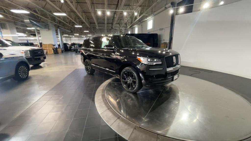 new 2024 Lincoln Navigator car, priced at $95,499