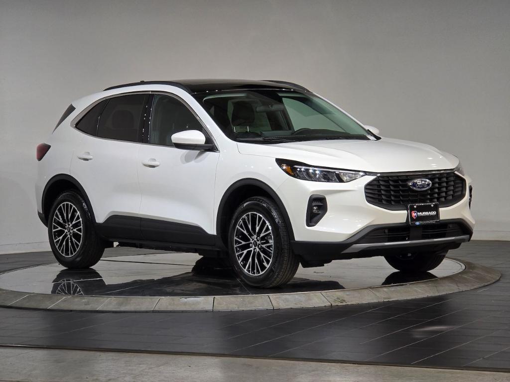 new 2025 Ford Escape car, priced at $32,112