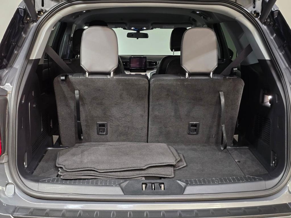 used 2023 Ford Explorer car, priced at $30,753