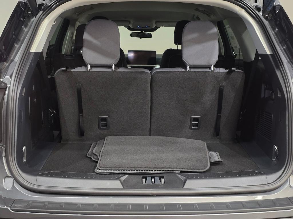 new 2026 Ford Explorer car, priced at $42,280
