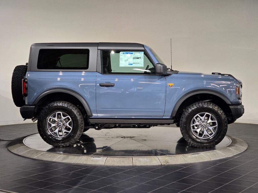 new 2025 Ford Bronco car, priced at $49,262