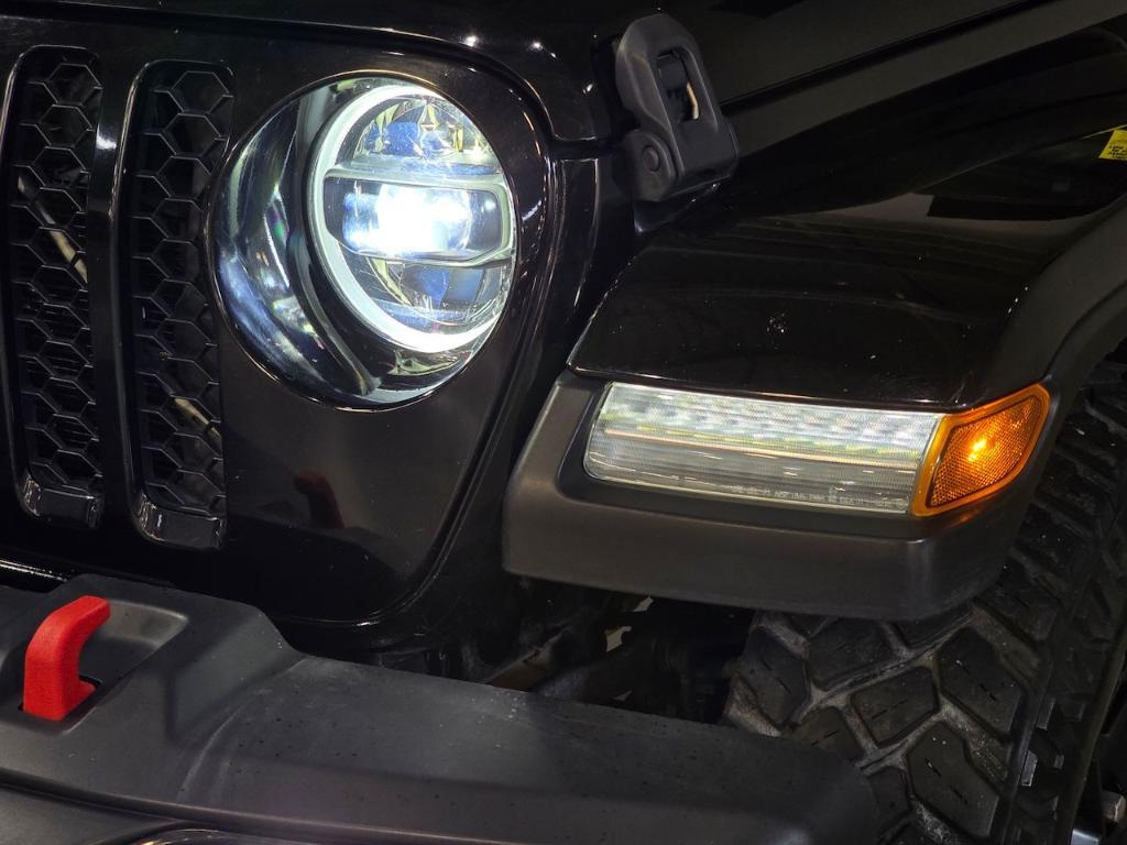 used 2021 Jeep Gladiator car, priced at $31,169