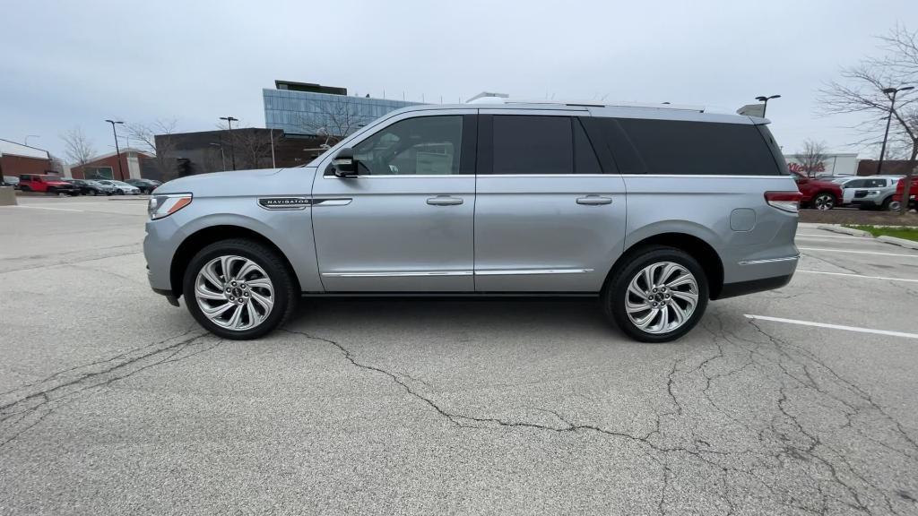 new 2024 Lincoln Navigator L car, priced at $95,899