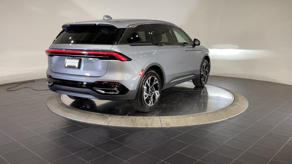 new 2024 Lincoln Nautilus car, priced at $55,195