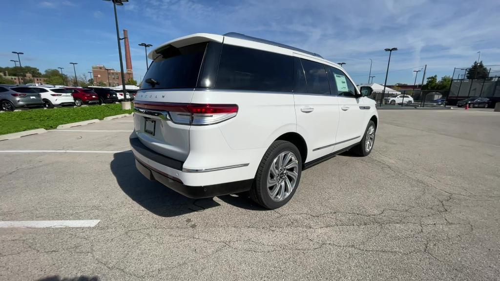 new 2024 Lincoln Navigator car, priced at $93,599