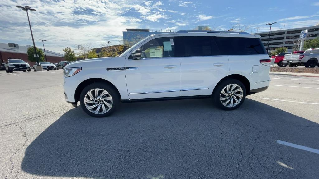 new 2024 Lincoln Navigator car, priced at $93,599