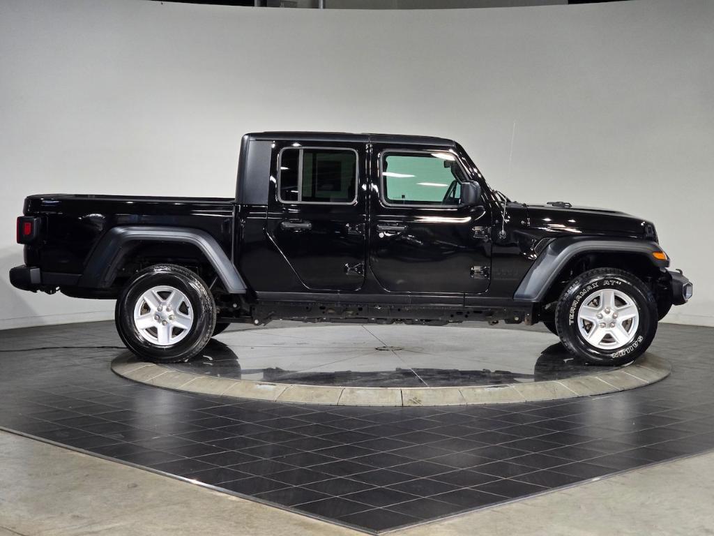 used 2023 Jeep Gladiator car, priced at $27,260