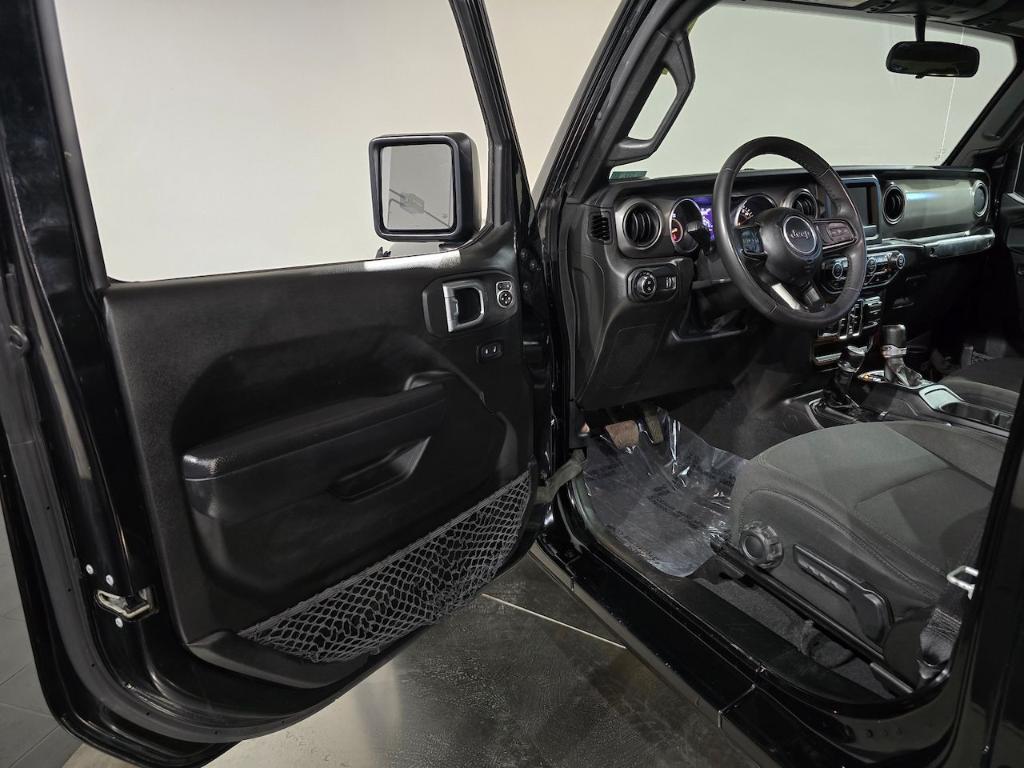 used 2023 Jeep Gladiator car, priced at $27,260