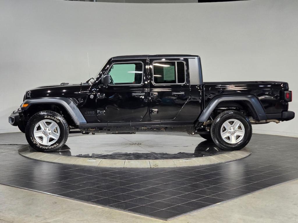used 2023 Jeep Gladiator car, priced at $27,260