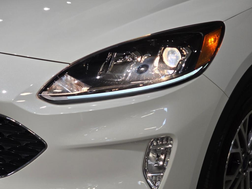 used 2022 Ford Escape car, priced at $27,398