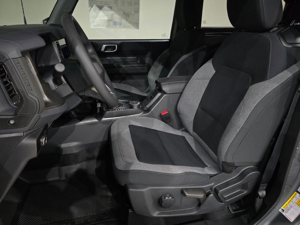 new 2025 Ford Bronco car, priced at $41,712