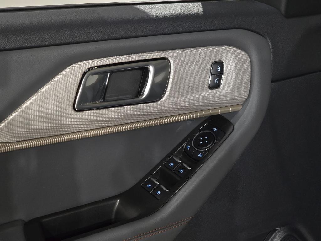 new 2025 Ford Explorer car, priced at $50,040