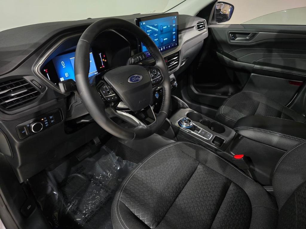 new 2025 Ford Escape car, priced at $31,225