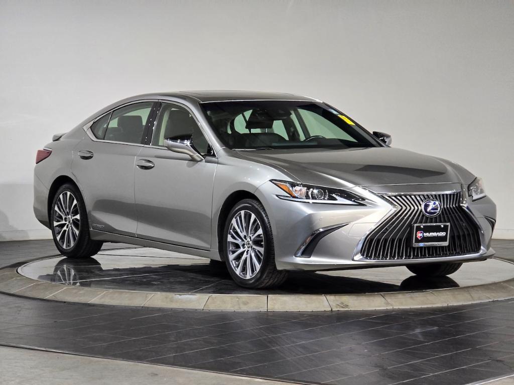 used 2019 Lexus ES 300h car, priced at $29,768