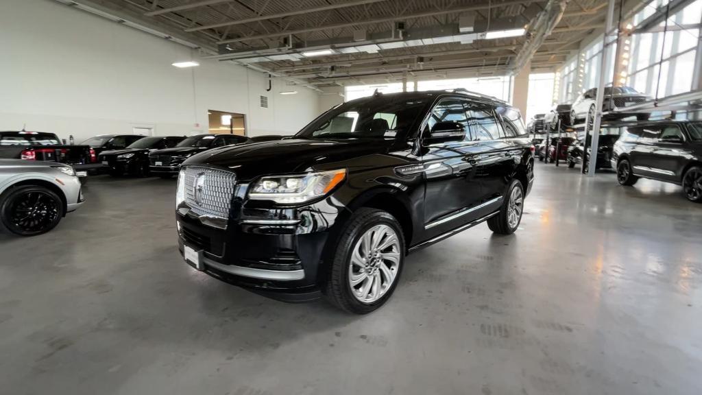 new 2024 Lincoln Navigator car, priced at $93,899