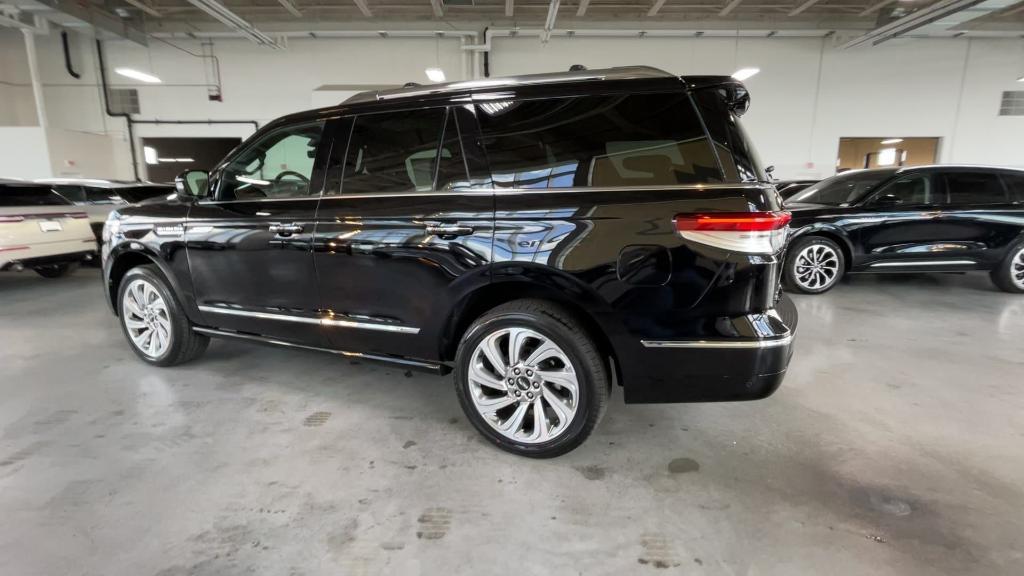 new 2024 Lincoln Navigator car, priced at $93,899