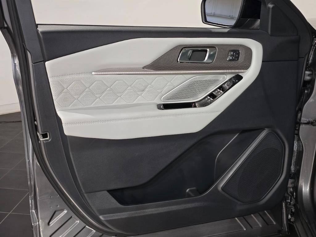 new 2025 Ford Explorer car, priced at $62,000