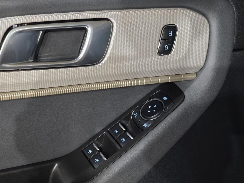 new 2025 Ford Explorer car, priced at $43,947