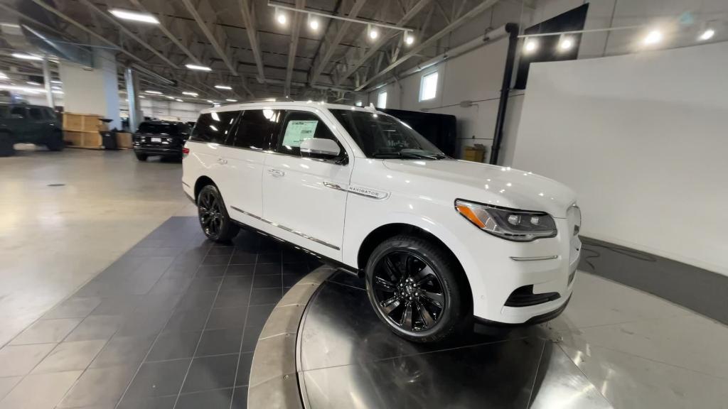 new 2024 Lincoln Navigator car, priced at $96,599