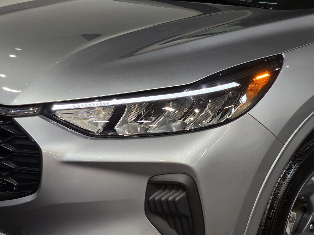 used 2023 Ford Escape car, priced at $24,971