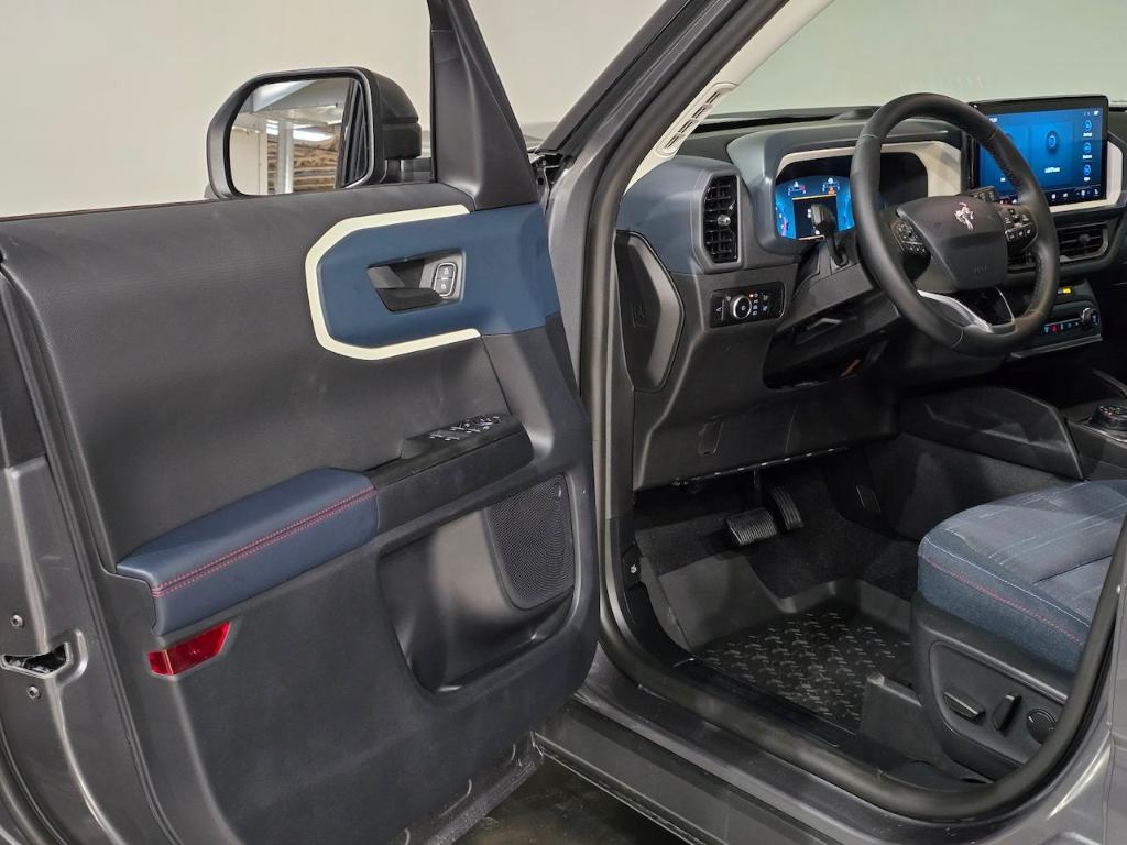 new 2025 Ford Bronco Sport car, priced at $37,157
