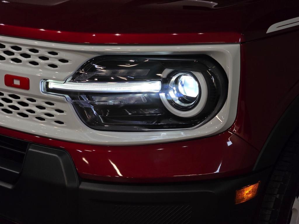 new 2025 Ford Bronco Sport car, priced at $35,443