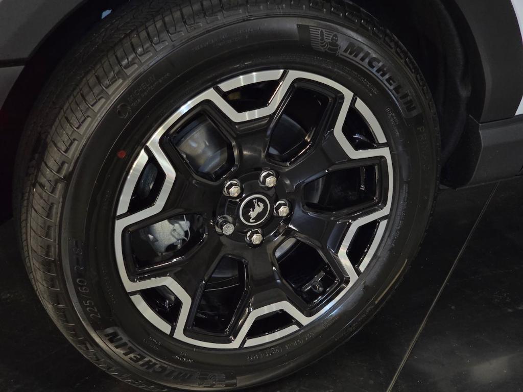 new 2025 Ford Bronco Sport car, priced at $34,339