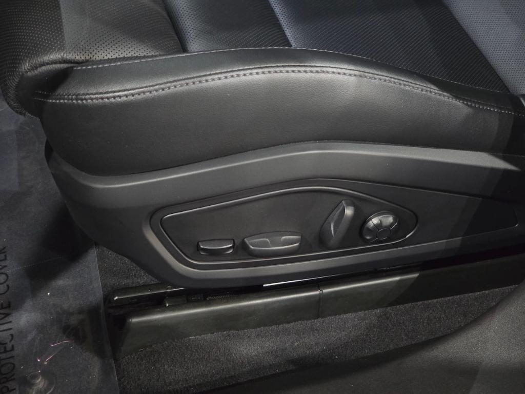 used 2022 Porsche Taycan car