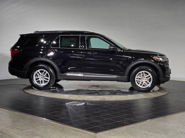 new 2025 Ford Explorer car, priced at $43,450