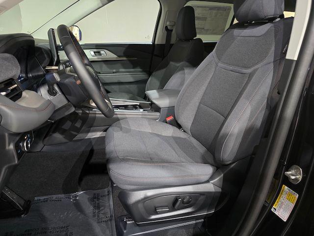 new 2025 Ford Explorer car, priced at $43,450