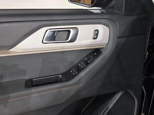 new 2025 Ford Explorer car, priced at $43,450