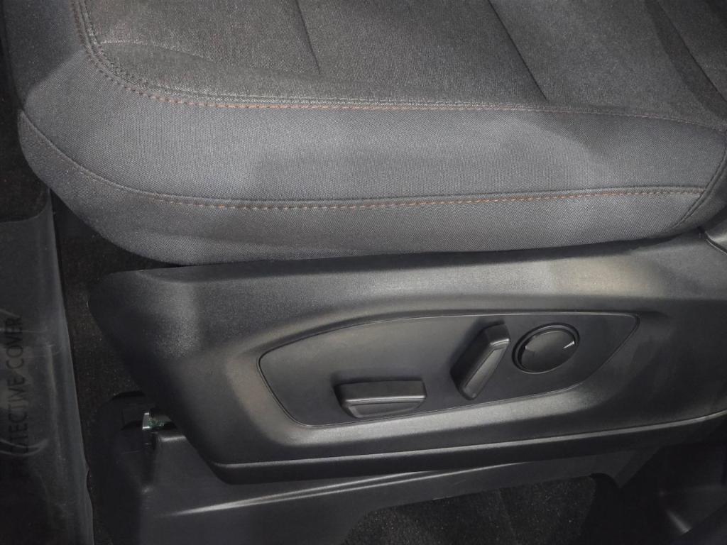 new 2025 Ford Explorer car, priced at $39,202