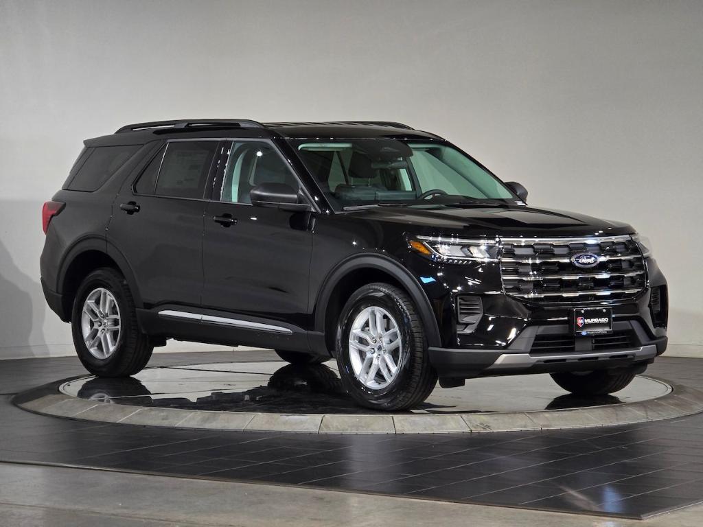 new 2025 Ford Explorer car, priced at $39,202