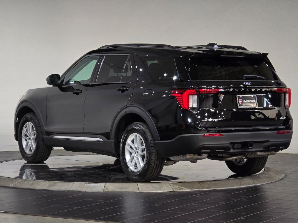 new 2025 Ford Explorer car, priced at $39,202
