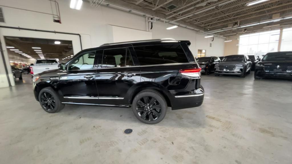 new 2024 Lincoln Navigator car, priced at $95,399