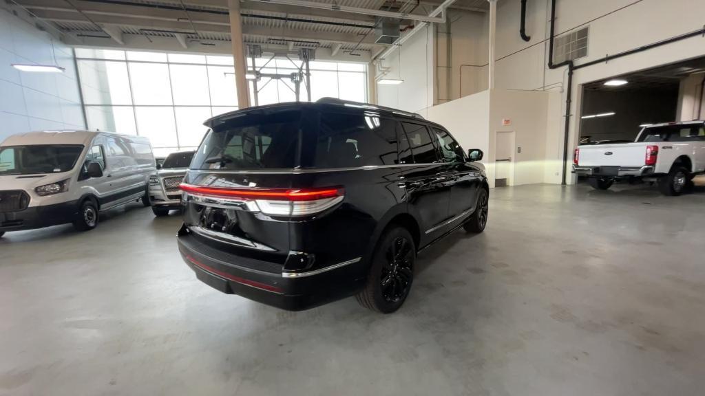 new 2024 Lincoln Navigator car, priced at $95,399