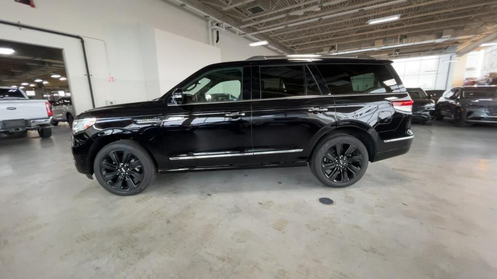 new 2024 Lincoln Navigator car, priced at $95,399