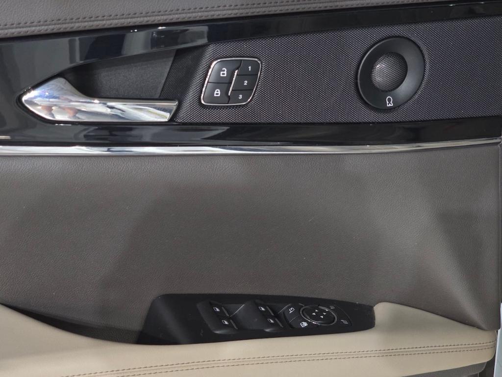 used 2022 Lincoln Nautilus car, priced at $34,486