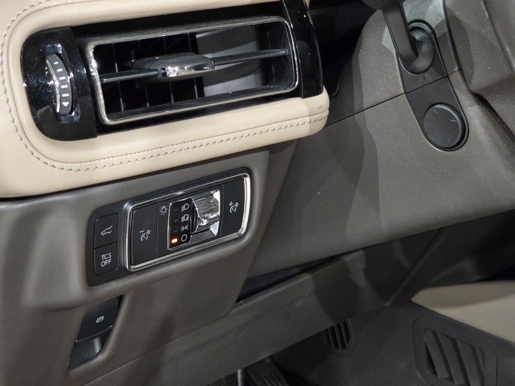 used 2022 Lincoln Nautilus car, priced at $34,486