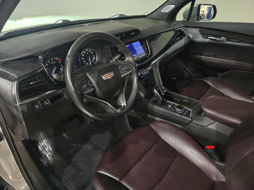 used 2023 Cadillac XT6 car, priced at $32,189