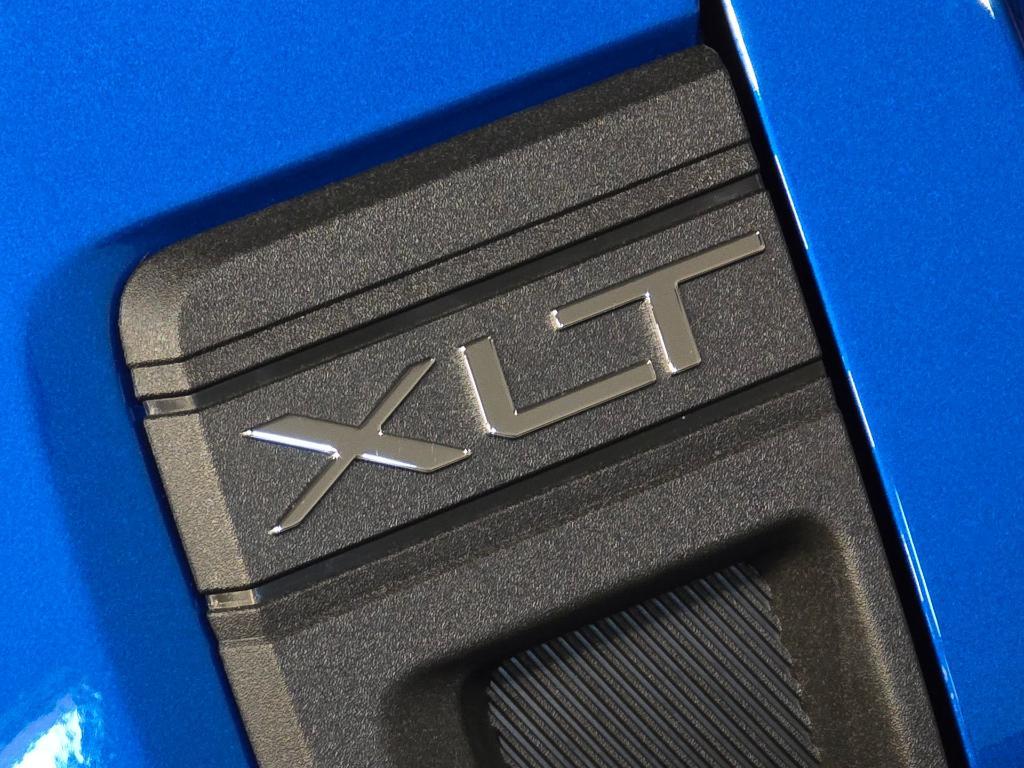 new 2025 Ford Maverick car, priced at $33,959