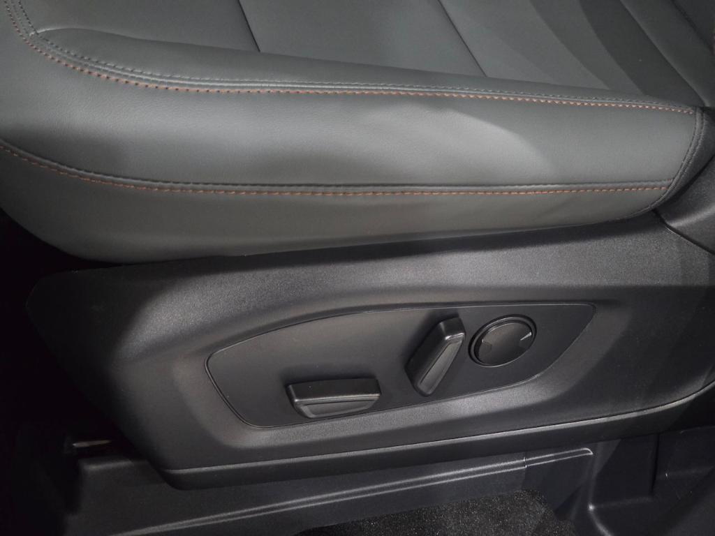 new 2025 Ford Explorer car, priced at $46,668