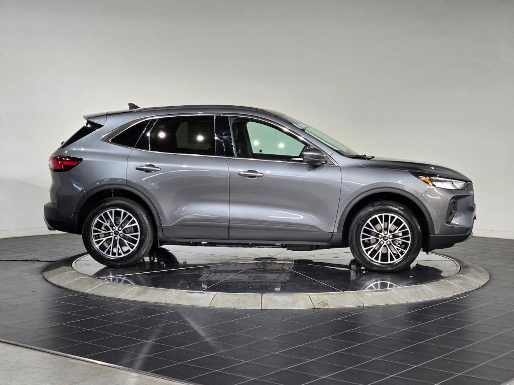 new 2025 Ford Escape car, priced at $30,746