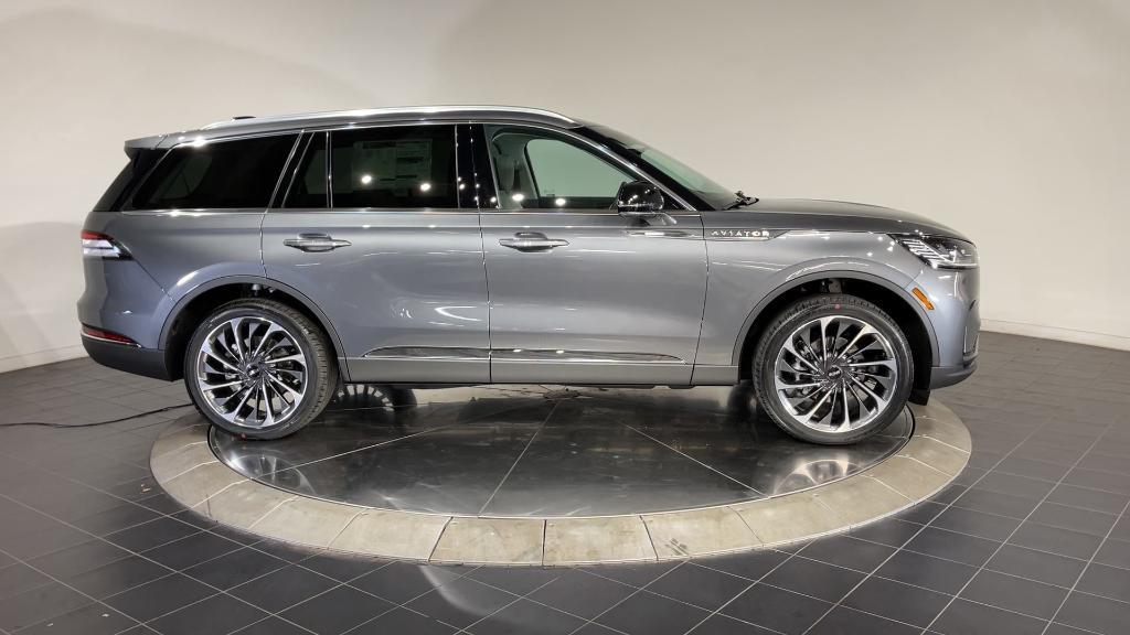 new 2025 Lincoln Aviator car, priced at $70,899