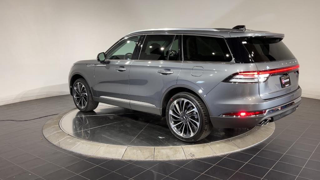 new 2025 Lincoln Aviator car, priced at $70,899