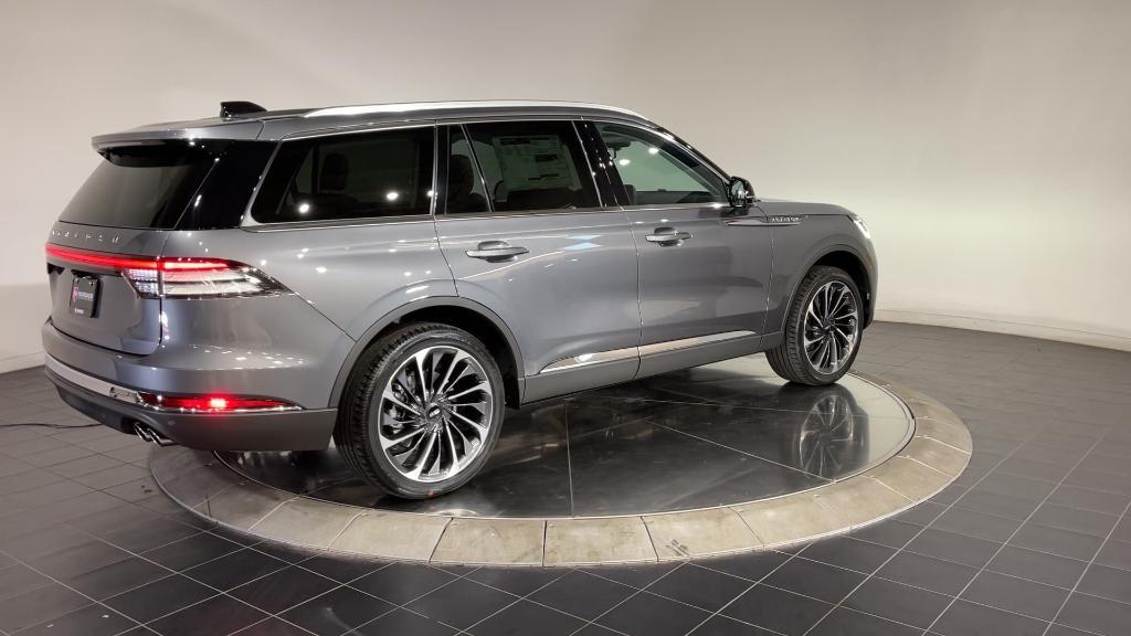 new 2025 Lincoln Aviator car, priced at $70,899