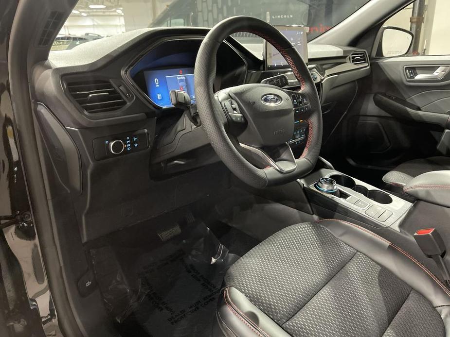 new 2025 Ford Escape car, priced at $30,395