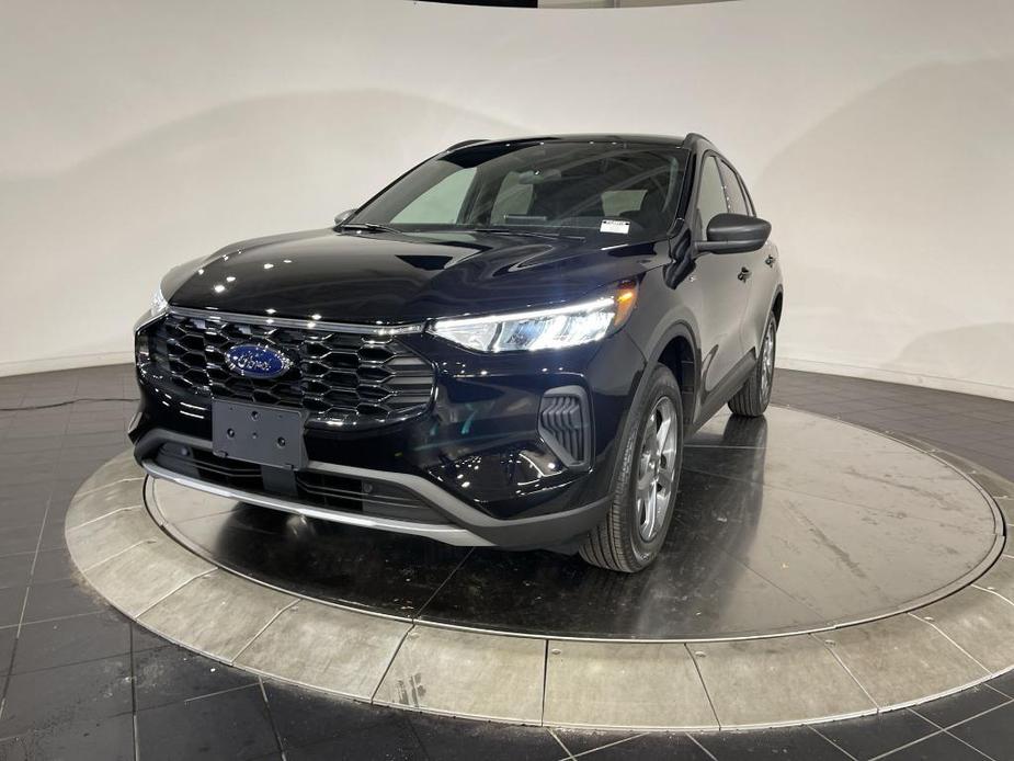 new 2025 Ford Escape car, priced at $29,895