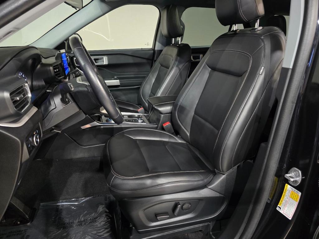 used 2023 Ford Explorer car
